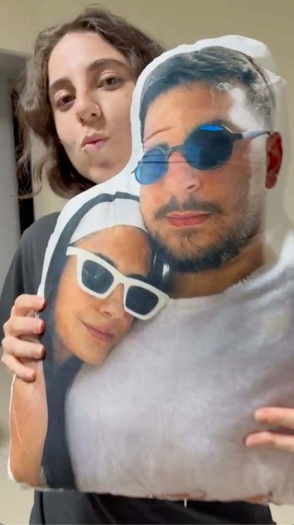 Love this custom pillow! 😍